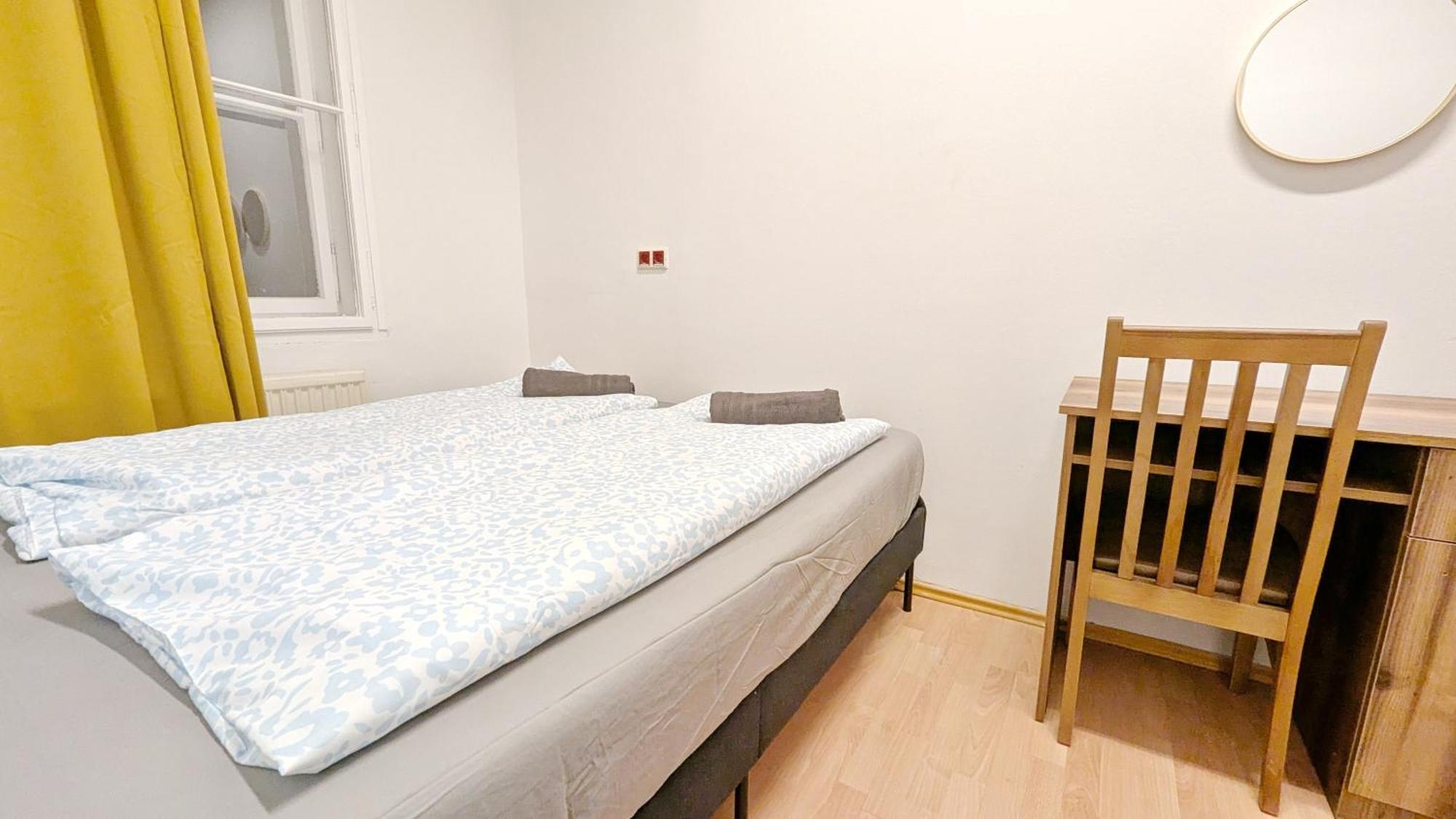 Spacious - 15 Min From Airport & Center, 5 Min From Main-bus Station Ez8 Homestay